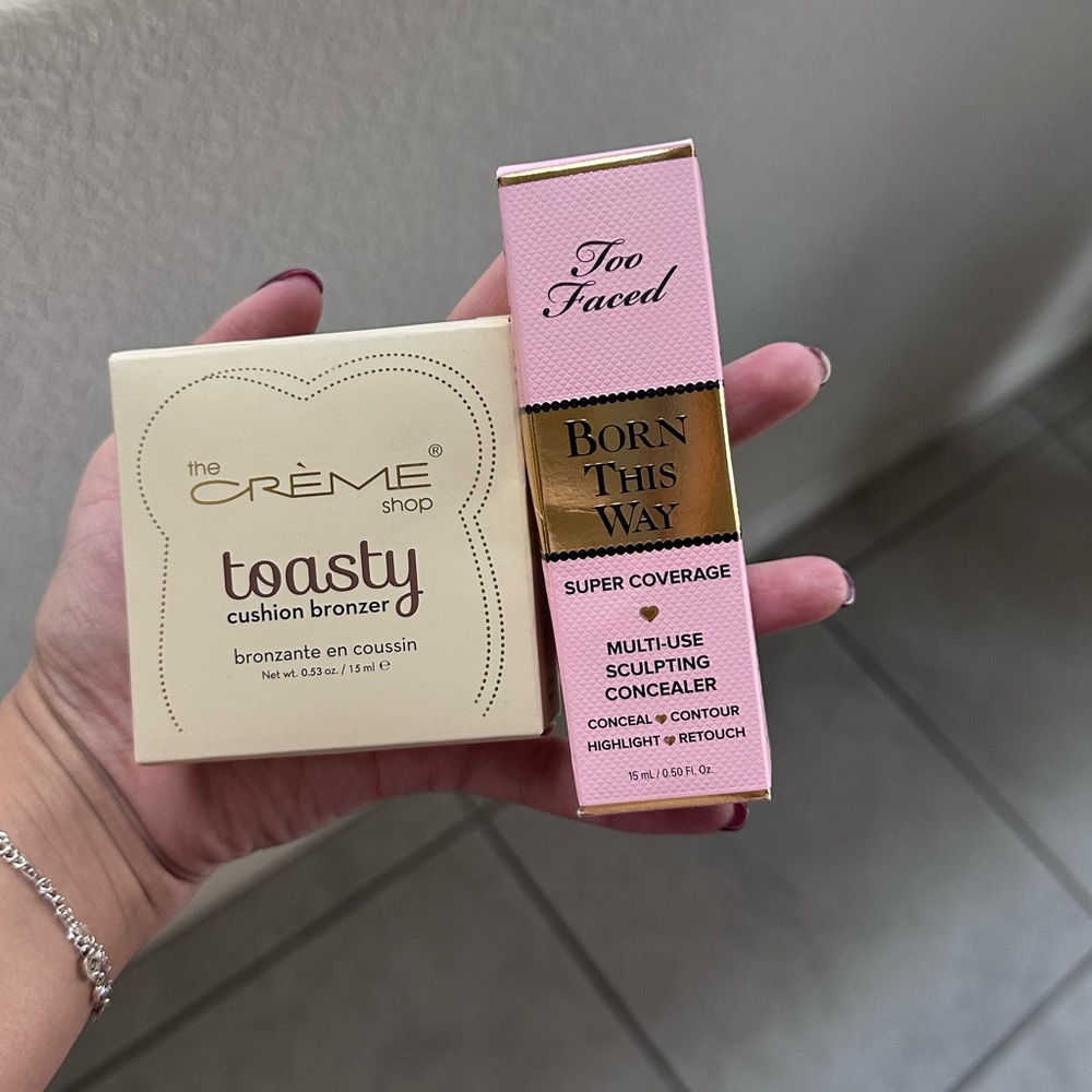 Born this way concelear / The Creme cushion bronzer